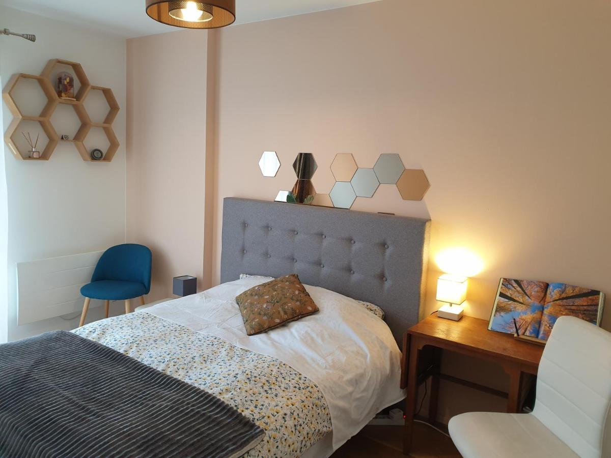 Spacieux Et Calme, Style Parisien, Toutes Commodites, Ideal Pour Un Sejour Authentique Saint-Denis  Zewnętrze zdjęcie