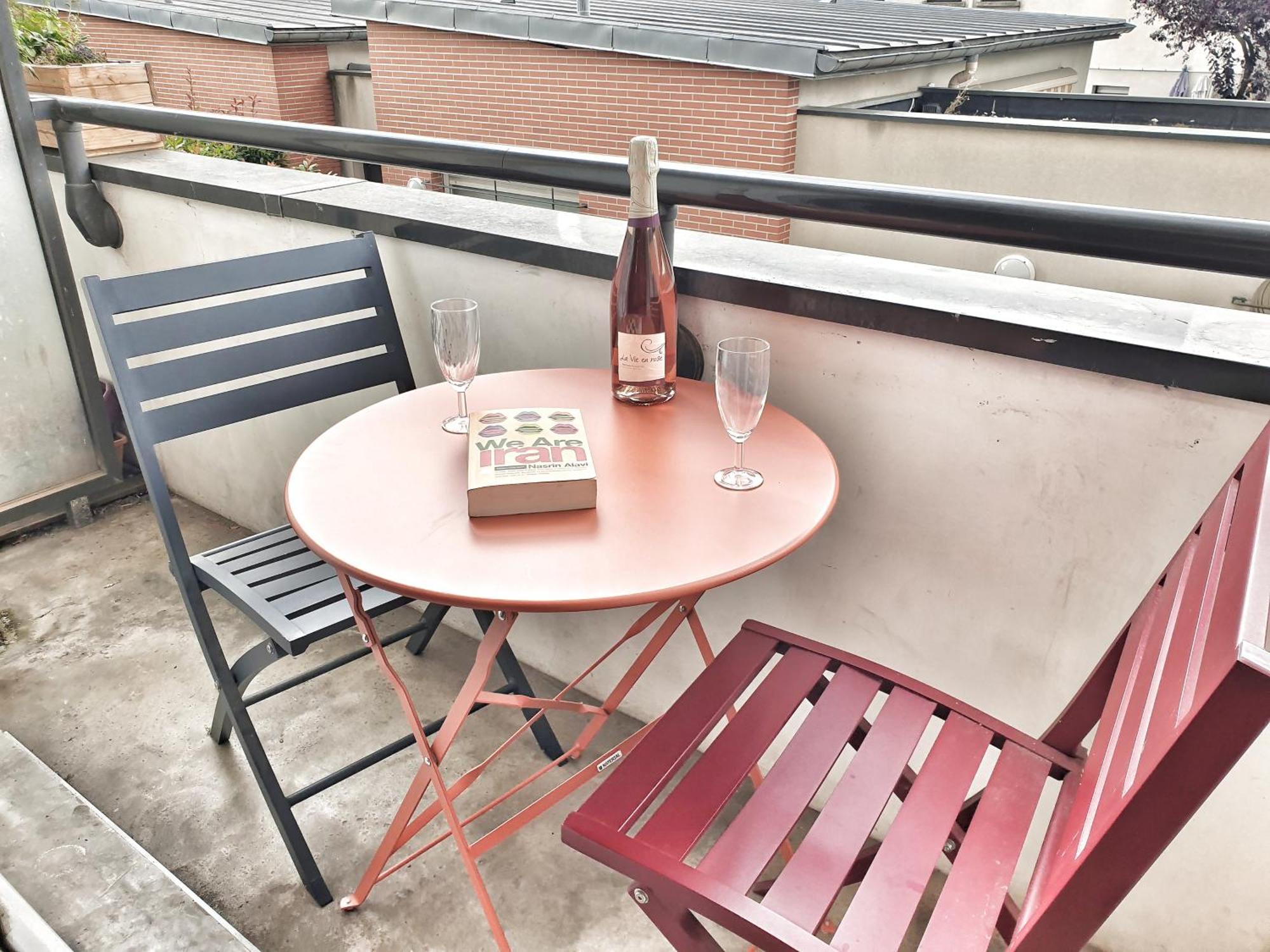 Spacieux Et Calme, Style Parisien, Toutes Commodites, Ideal Pour Un Sejour Authentique Saint-Denis  Zewnętrze zdjęcie